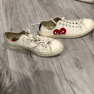 Converse Comme de Garçon white shoes w one heart
